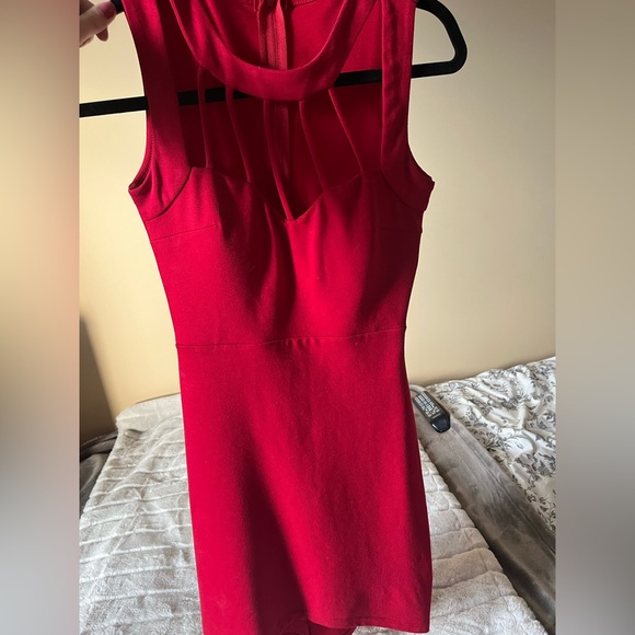 Lulu’s Red Dress Mini/Midi - Picture 4 of 4